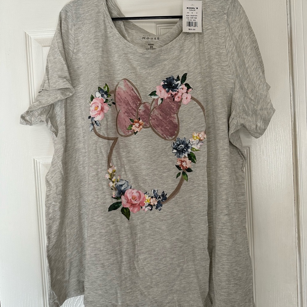 Women’s shirt. 2X. Floral Minnie Mouse. New with tags. Short sleeves